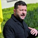 Ucraina-Russia, Zelensky: “Putin vuole negoziare”. Ma Mosca ha risorse per la guerra fino al 2028