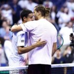 Zverev cade, Sonego lo aiuta a rialzarsi: fair play agli US Open