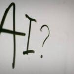 AI, quasi 19 milioni di italiani usano gli assistenti: ChatGPT perde terreno, Gemini avanza