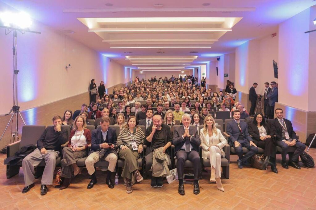 Abodi: “Con approvazione legge delega passo importante per politiche giovanili e servizio civile”