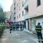 Anziana morta nel rogo a Milano: portato in ospedale l’inquilino sospettato dell’incendio