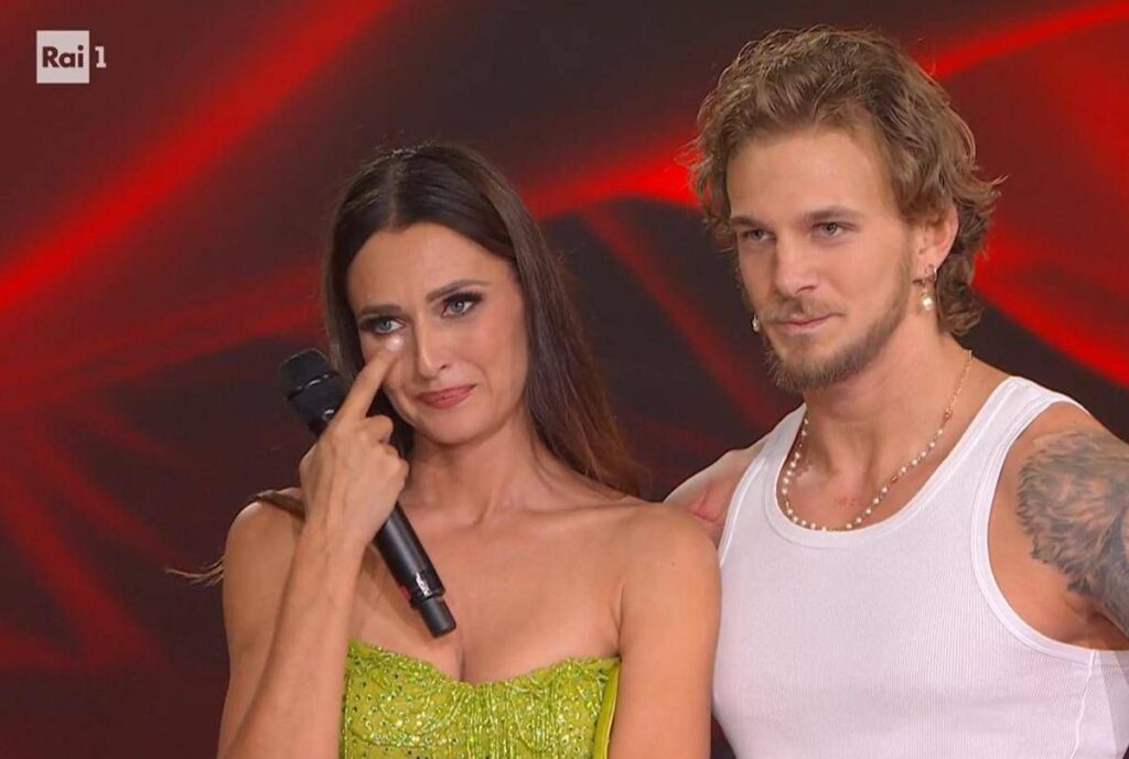 Ballando con le stelle, Safroncik e l”incidente in scena’: “Non volevo restare nuda”