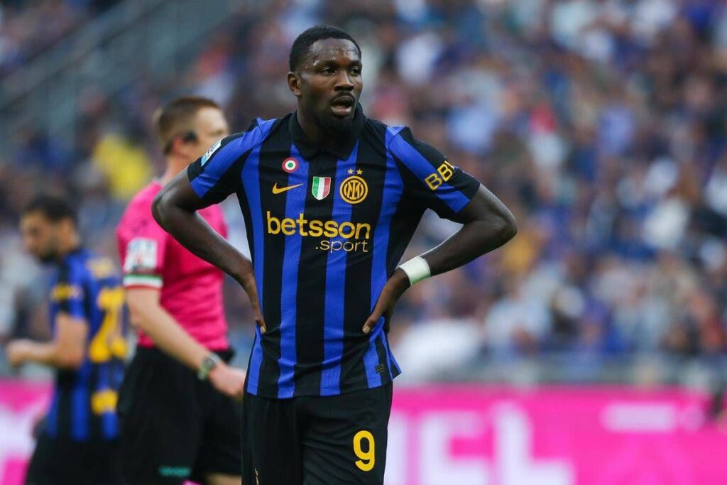 Bologna-Inter, i nerazzurri protestano per un rigore su Thuram: cos’è successo