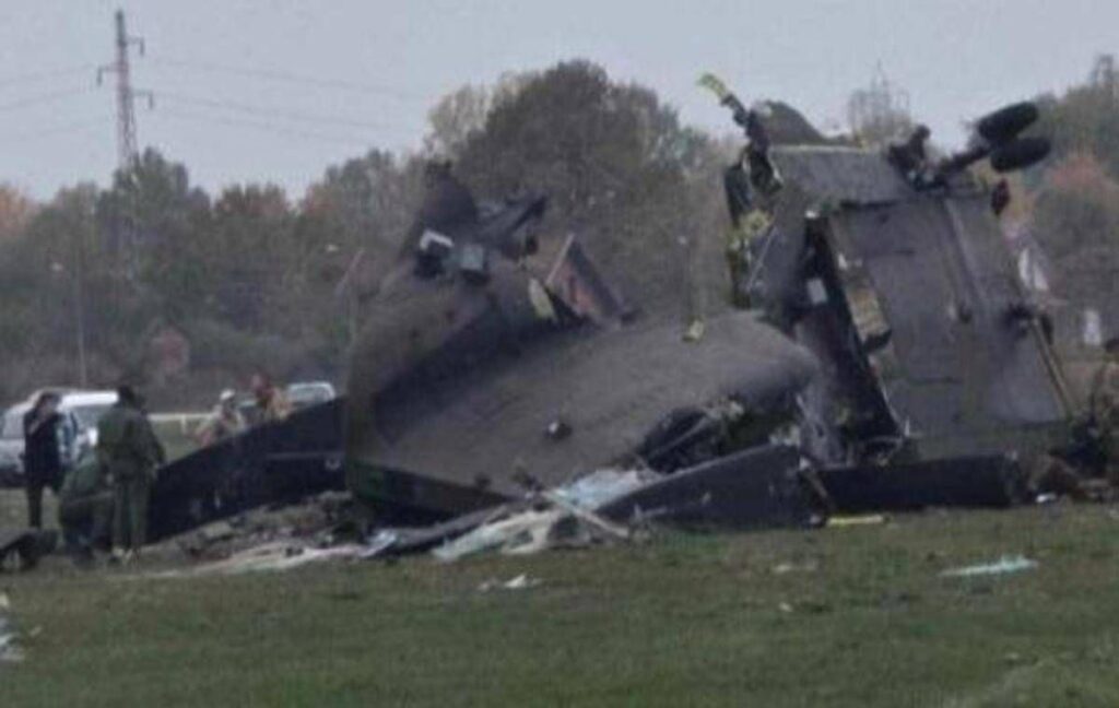 Bosnia, precipita elicottero militare italiano. I media locali: “Tre morti e 12 feriti”