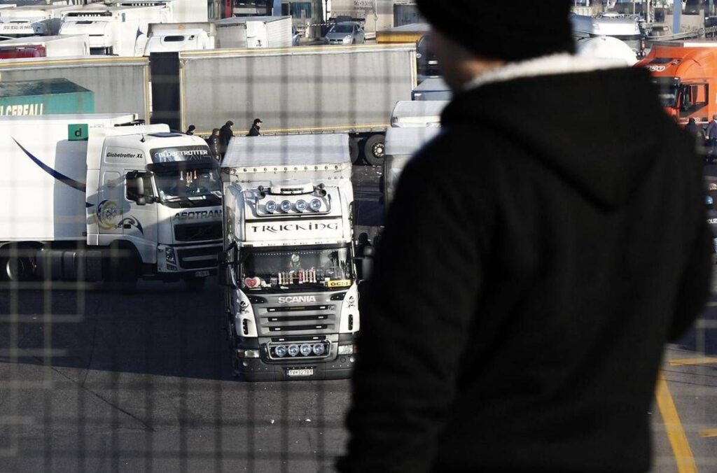 Caro carburanti, tir in sciopero in Sicilia da domani al 20 ottobre