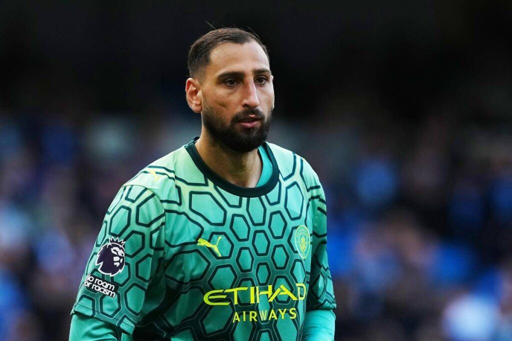 Donnarumma litiga con un tifoso del Liverpool: “Sei un imbroglione”
