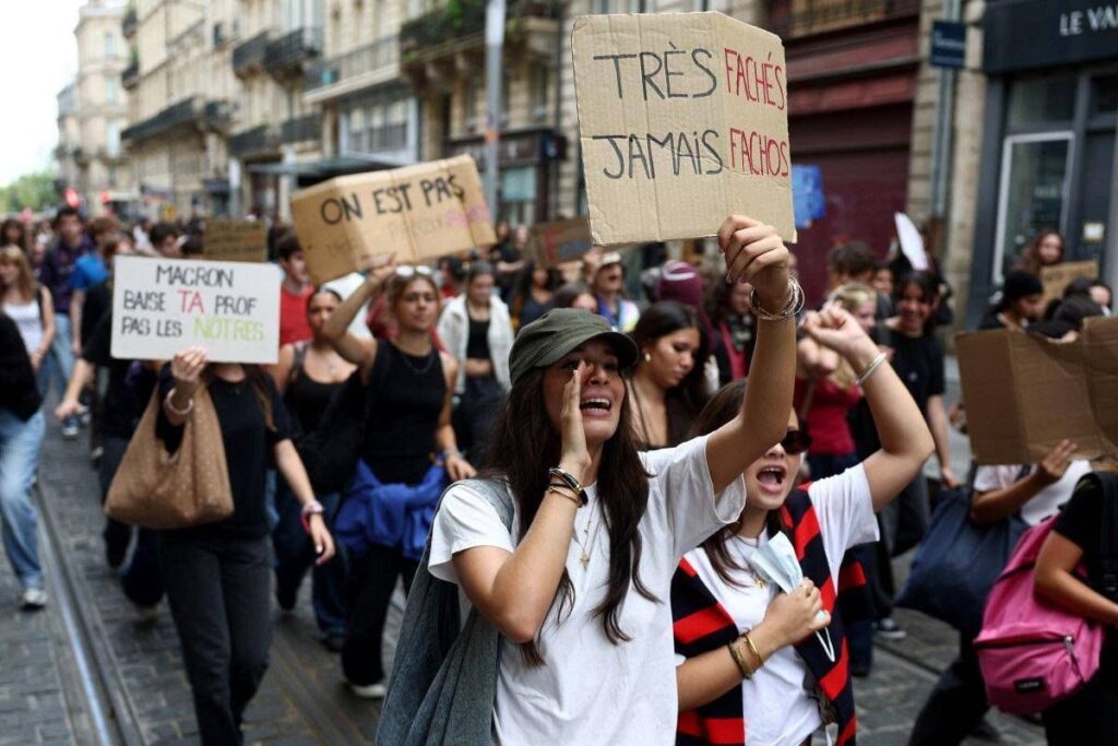 Francia, Mesnil (sindacato liceale): “Bisogna intensificare la protesta”