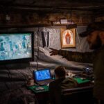 Guerra Ucraina-Russia, pioggia di droni su Mosca: Kiev sospende gli attacchi alle raffinerie dopo le pressioni di Trump