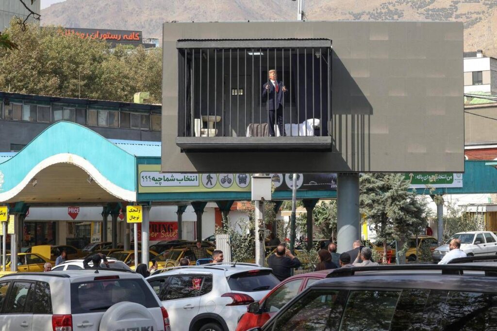 Iran, Teheran pronta a colpire personale Usa: lo considera “legittimo”