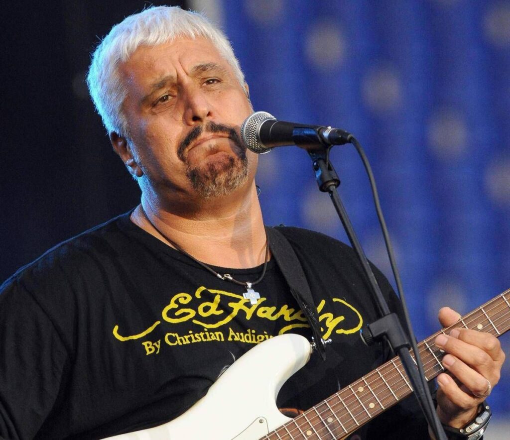 ‘Je so’ pazzo’, Amanda Bonini l’ultima compagna di Pino Daniele: “Lui sarebbe inorridito per il film”