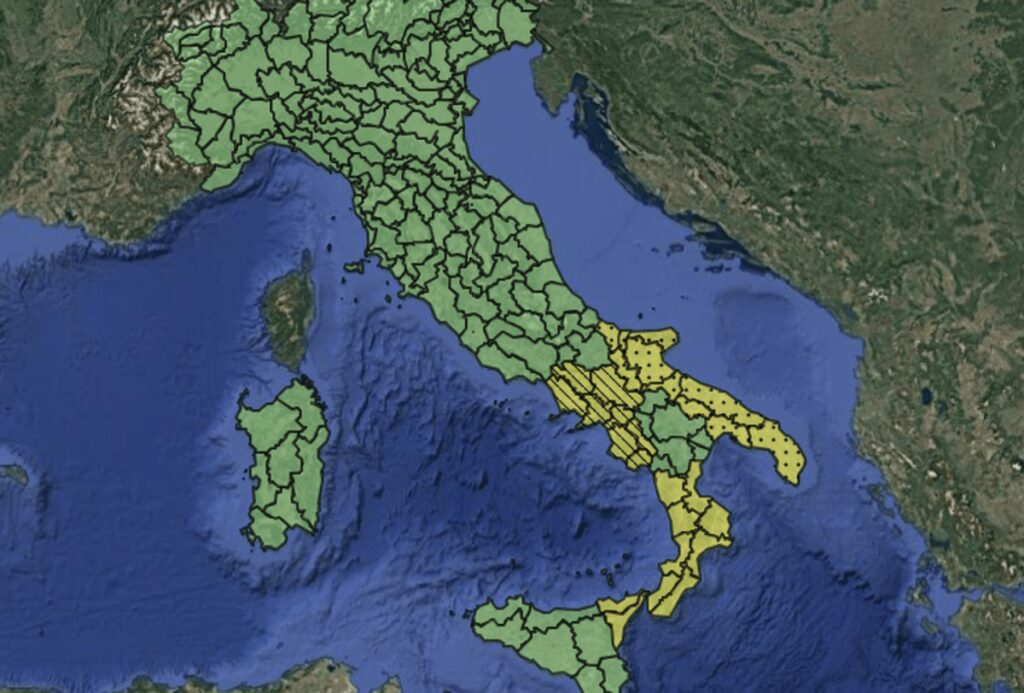 Maltempo, allerta meteo gialla per temporali martedì 13 ottobre: la mappa delle regioni a rischio