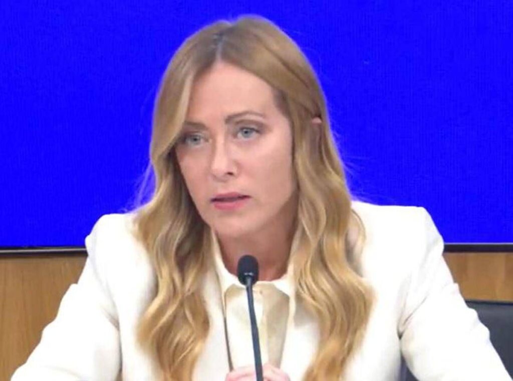 Manovra, ok Cdm a legge bilancio da 26 miliardi. Meloni: “Lavoro di squadra, avanti con determinazione”