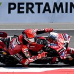 Marquez accelera, Bezzecchi e Fernandez cadono: cos’è successo in partenza in MotoGp