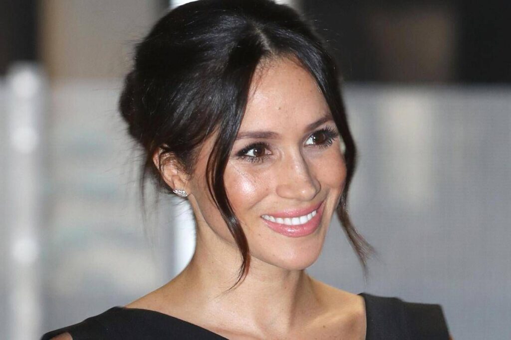 Meghan presenta il suo lussuoso calendario dell’Avvento, 24 cioccolatini a 131 euro