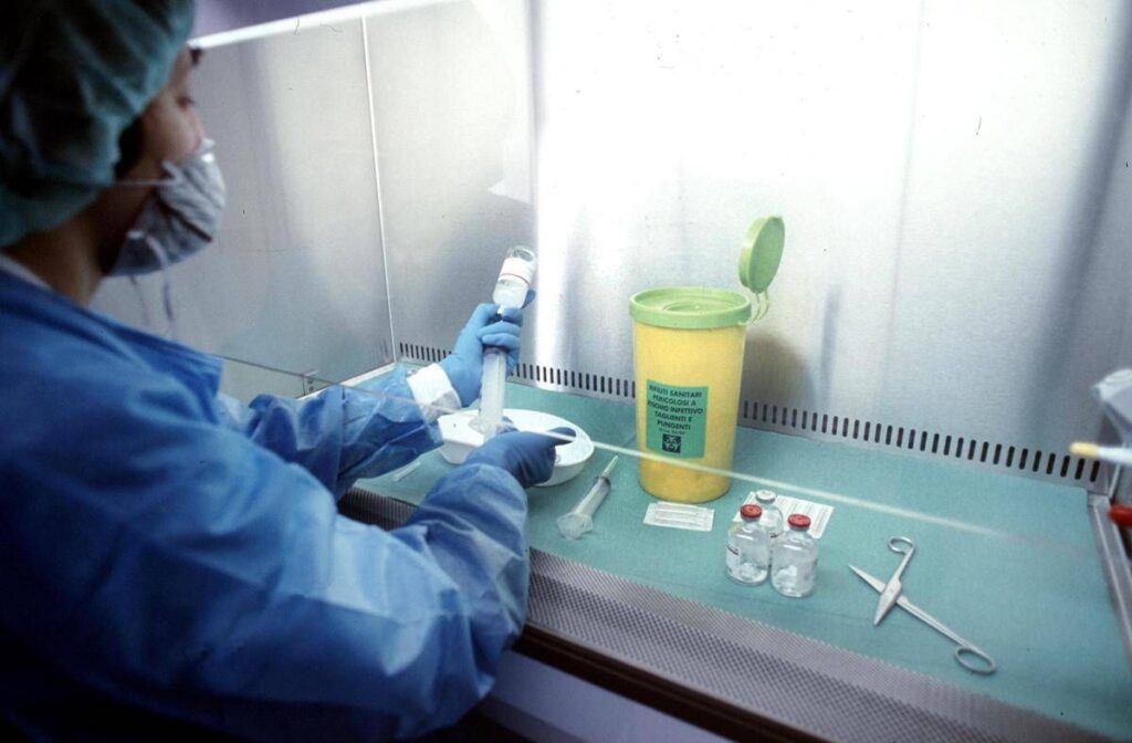Melanoma, nuova pillola ‘spoglia’ il tumore avanzato e rallenta la crescita