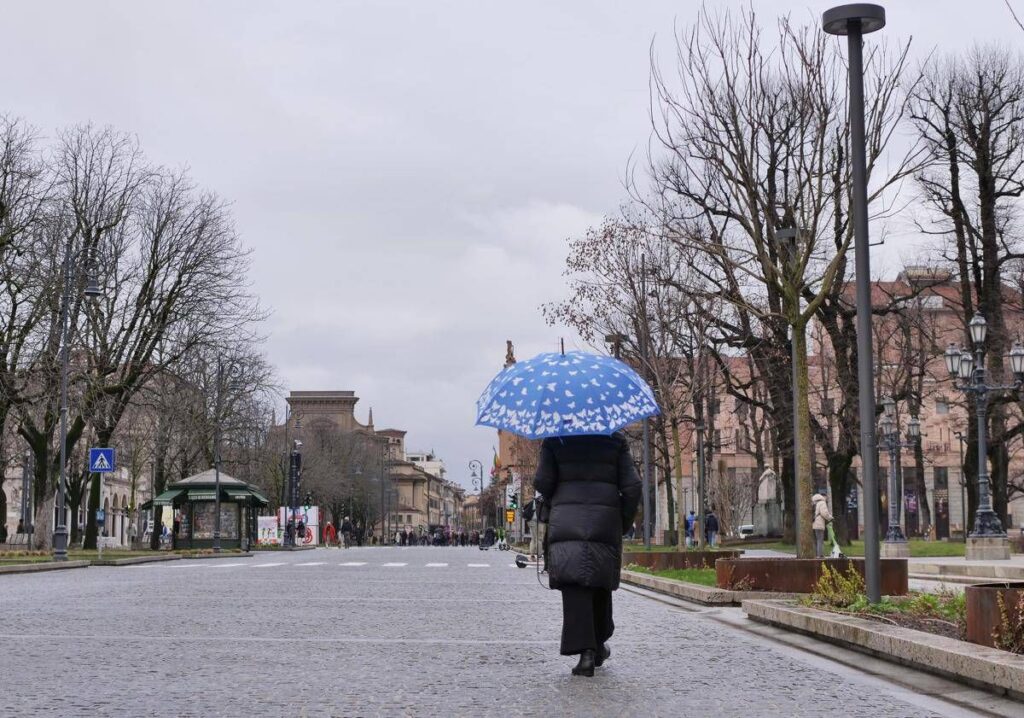 Meteo, prime avvisaglie d’autunno: addio anticiclone, arrivano le piogge. Le previsioni