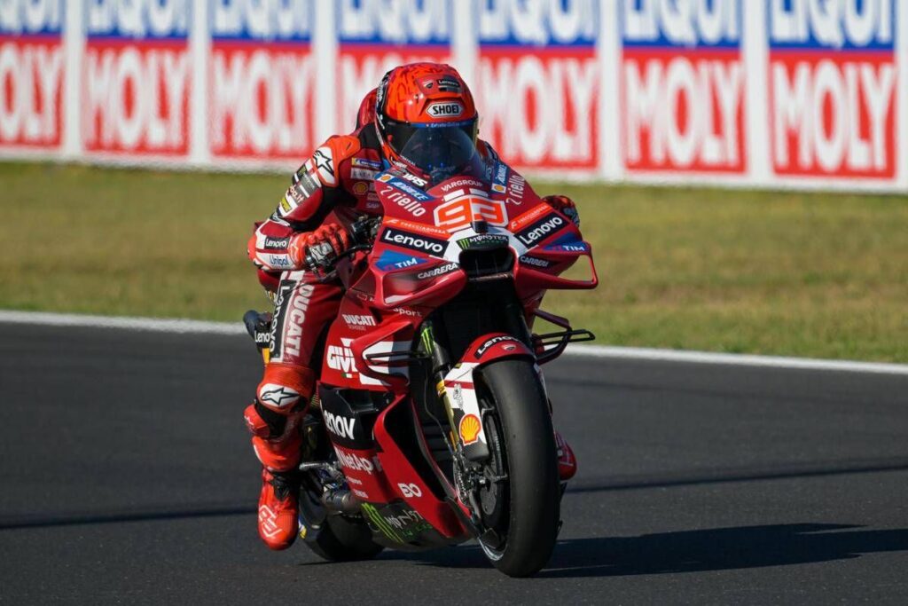 MotoGp, Marquez vince gara Sprint e si avvicina a Martin: ordine d’arrivo Gp Giappone e classifica