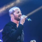 Per Raf nuovo intervento alla faringe, saltano i concerti del tour ‘Infinito – Palasport’
