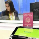 Poste, passaporti da record: superate 300mila richieste