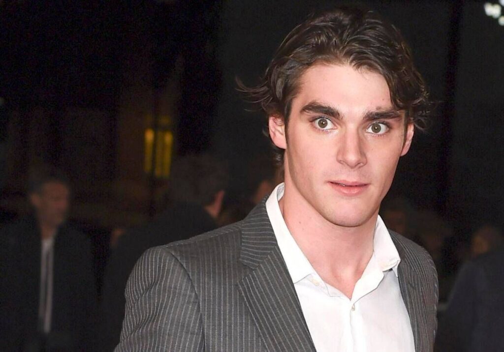 RJ Mitte, il toccante post di Bryan Cranston per la morte del figlio in ‘Breaking Bad’