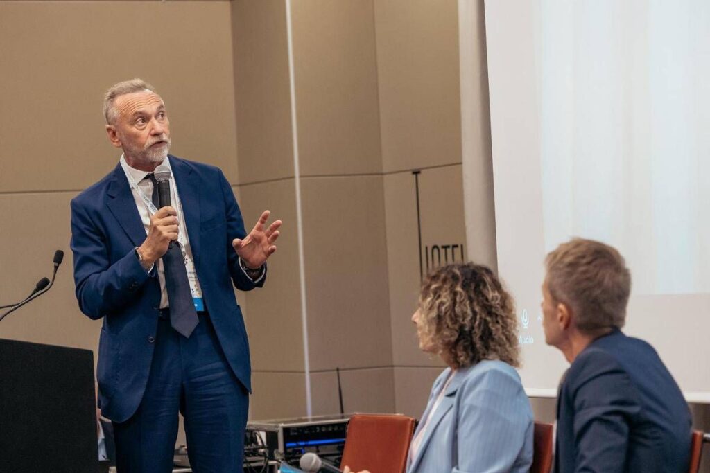 Sanità, Macrì (Fism): “L’innovazione deve tradursi in vantaggi concreti per la salute”